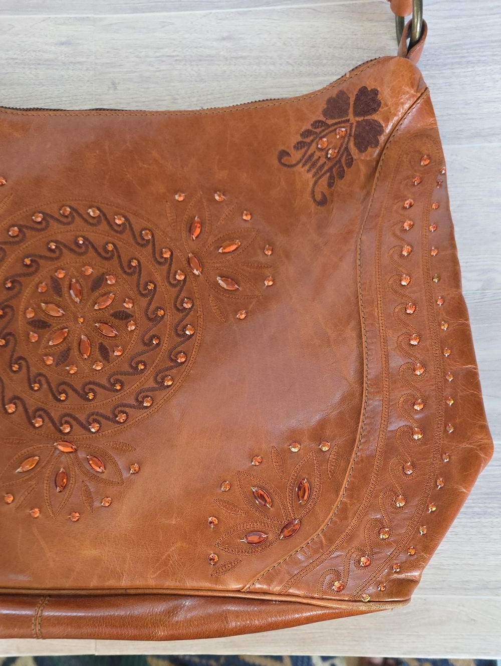 VNTG Wilsons Leather Large Rhinestone Gem Hobo Boho Western Shoulder Handbag - Picture 4 of 16
